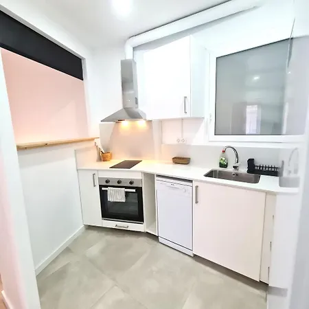 G74 Avenida Gaudi 4 Bedrooms With Balcony- Sagrada Familia Барселона