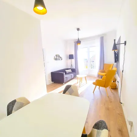 Lejlighed G74 Avenida Gaudi 4 Bedrooms With Balcony- Sagrada Familia Barcelona
